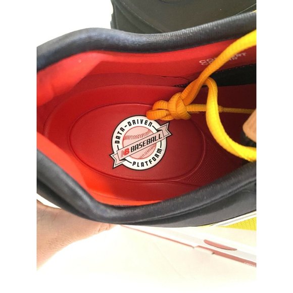 New Balance Low-Cut 3000v4 Metal Baseball Cleats - Picture 10 of 12